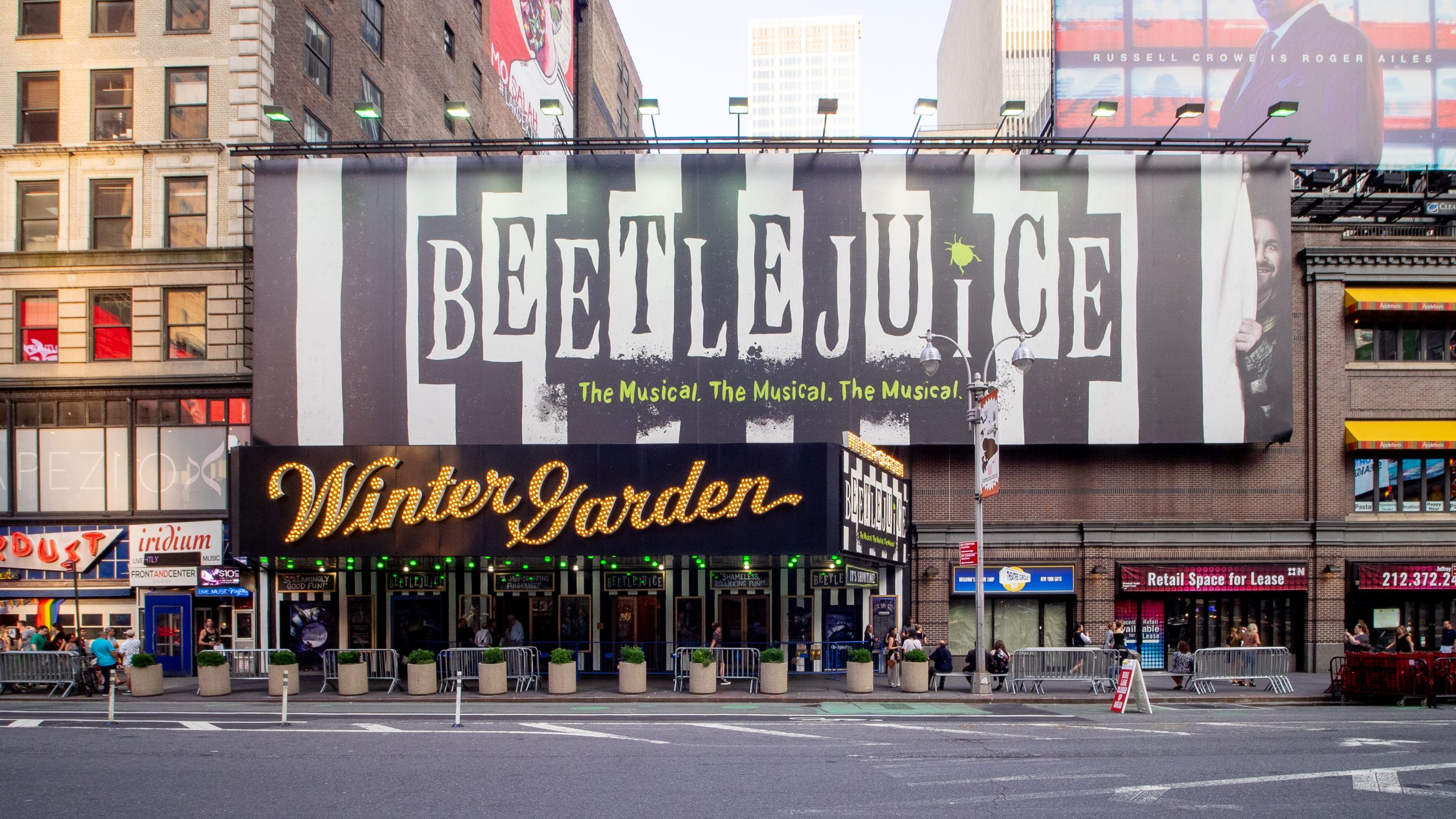 The Cast Of Beetlejuice The Musical Performed At The 93rd Annual Macy S Thanksgiving Day Parade Trevor Decker News