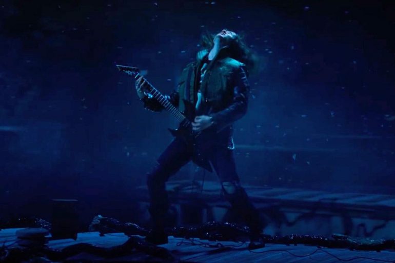 Joseph Quinn as Eddie Munson stranger things season 4