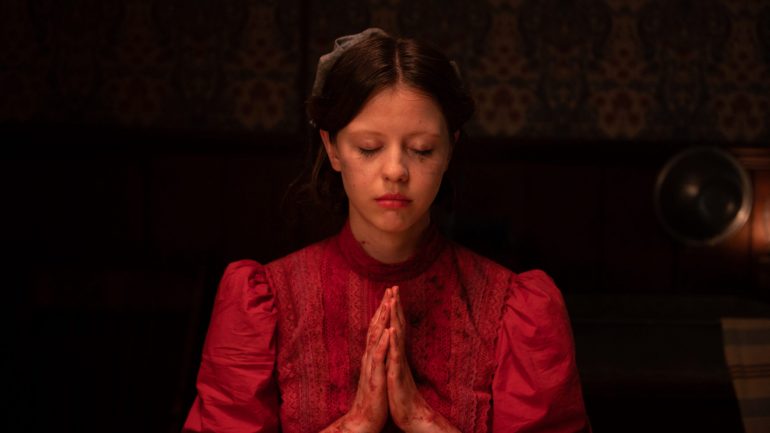 Mia Goth Pearl
