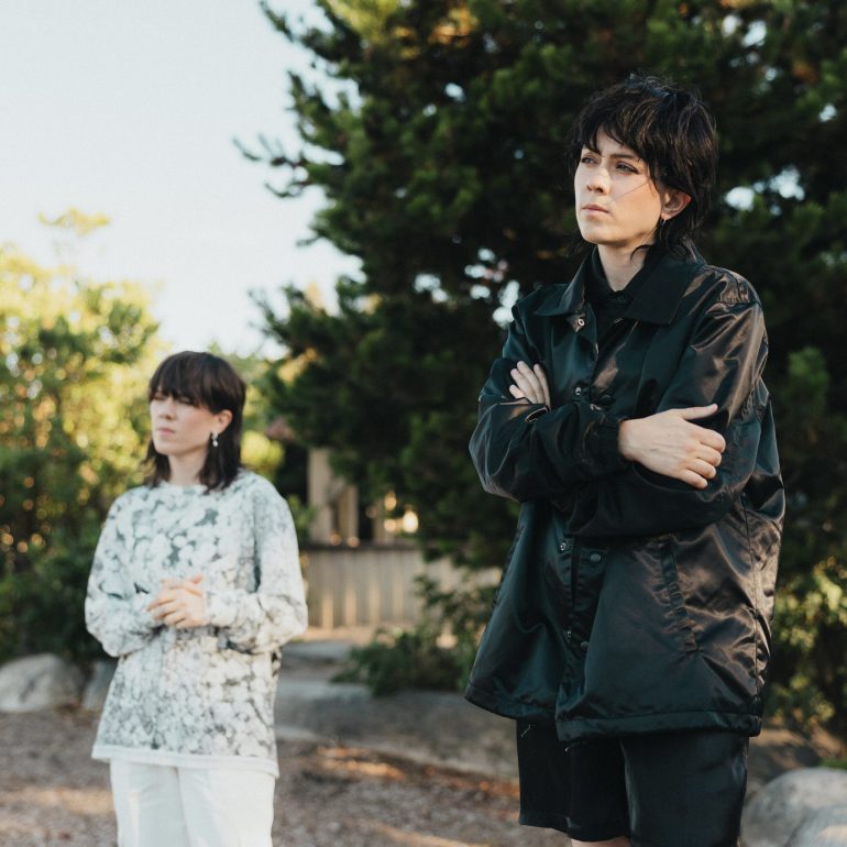Tegan and Sara Faded Like a Feeling 1