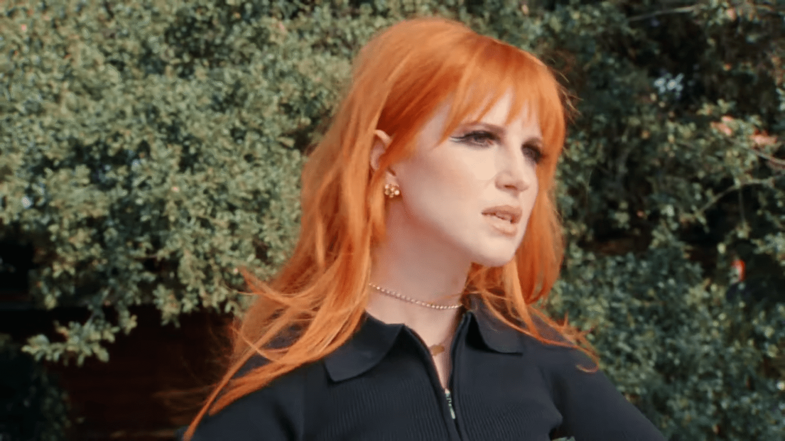 Paramore This Is Why OFFICIAL VIDEO 1 24 screenshot