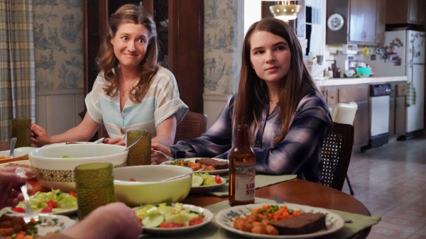Zoe Perry and Raegan Revord Young Sheldon CBS