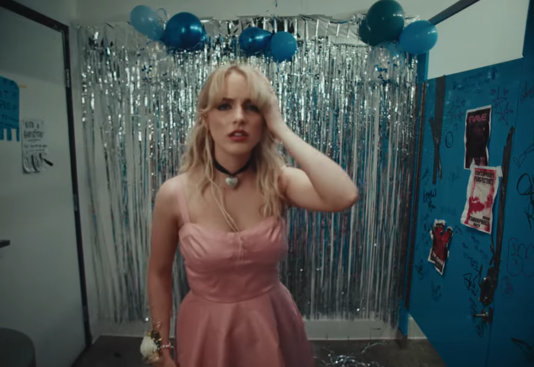 Mckenna Grace LOSER Official Music Video 0 7 screenshot