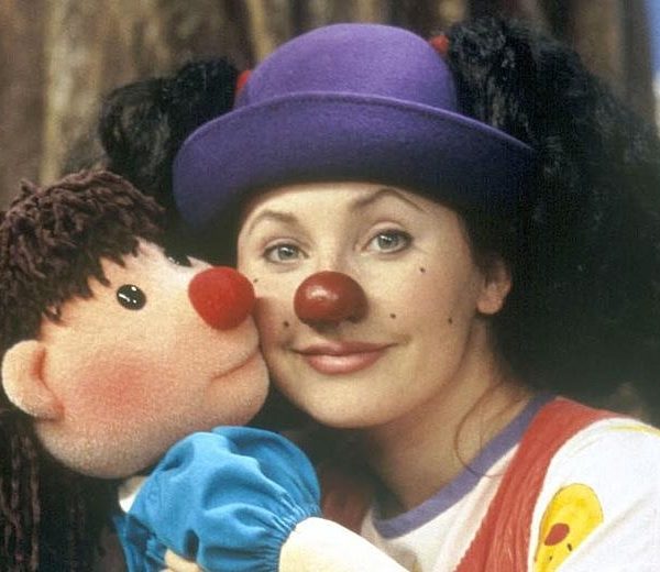 clown big comfy couch kids show