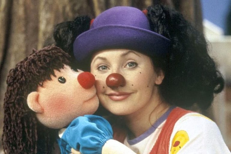 clown big comfy couch kids show