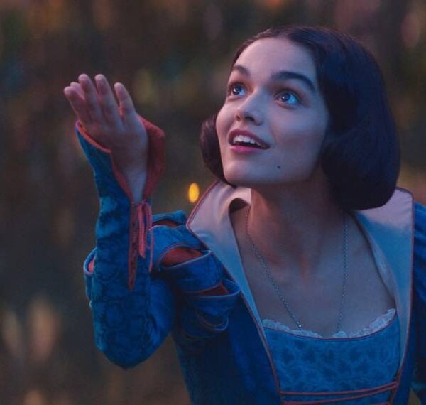rachel zegler snow white live ac