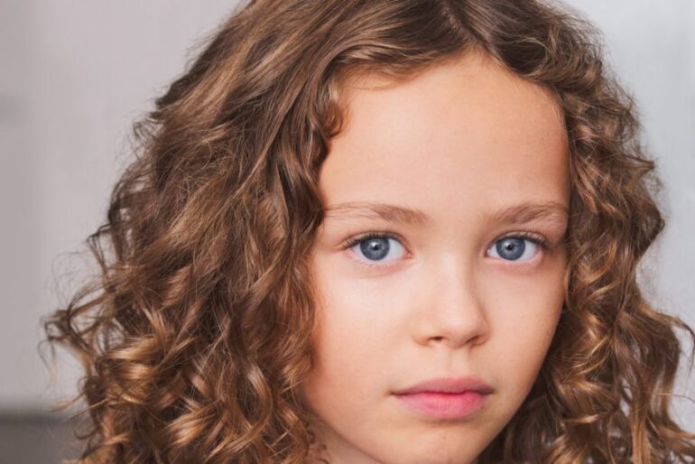 Alice Halsey Headshot credit Jo
