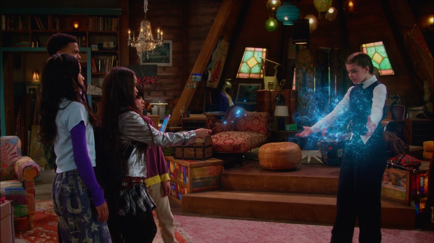 disney vampirina teenage vampire (2)