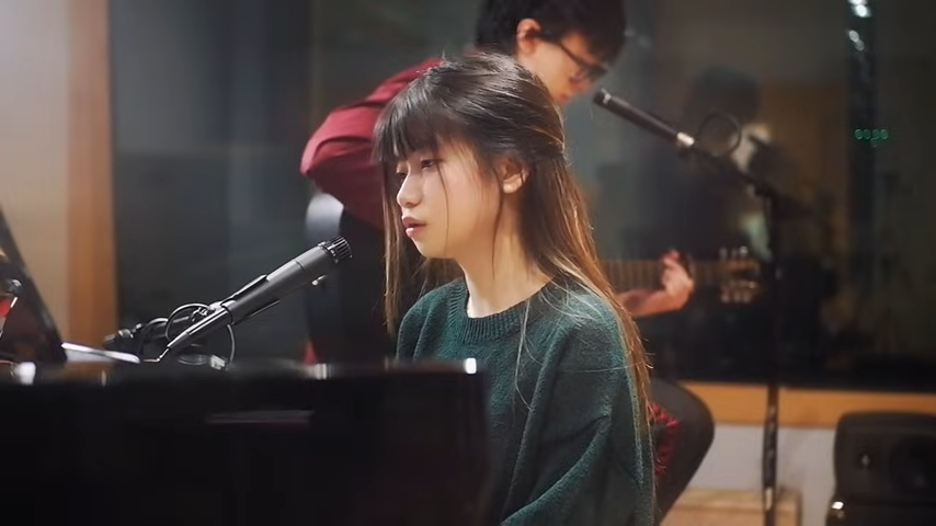 Shania Yan, Col Chin This Christmas 3 6 screenshot