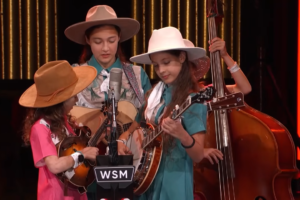 “In The Highways” Grand Ole Opry Performance The Alaskan Sunnyside Sisters 1 45 screenshot