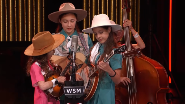 “In The Highways” Grand Ole Opry Performance The Alaskan Sunnyside Sisters 1 45 screenshot