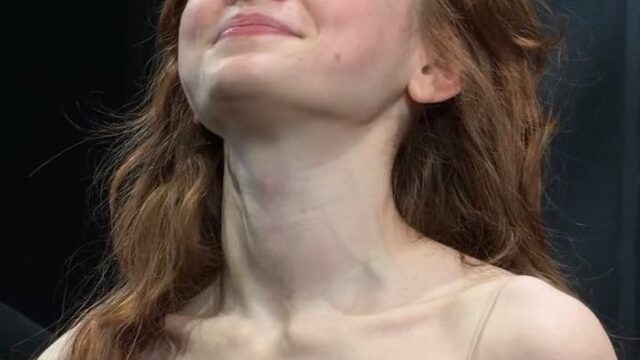Sadie Sink Curtain Call, West End. Romeo and Juliet