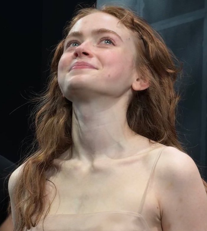 Sadie Sink Curtain Call, West End. Romeo and Juliet